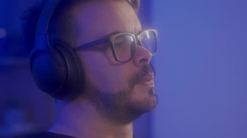 Sanders online show from March 30, 5:41 am