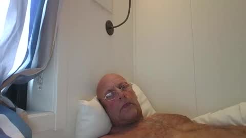 sandnesrune523 online show from November 10, 11:26 am