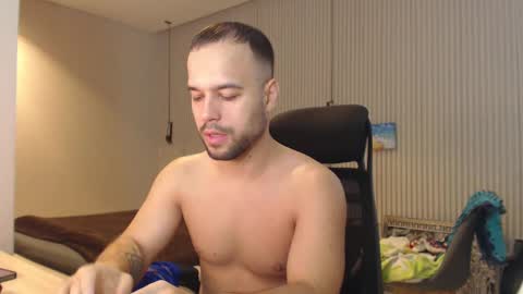 DeAlex online show from December 13, 9:04 am