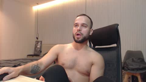 DeAlex online show from October 29, 3:15 pm