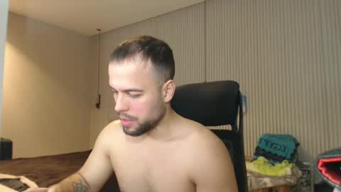 DeAlex online show from December 22, 1:11 pm