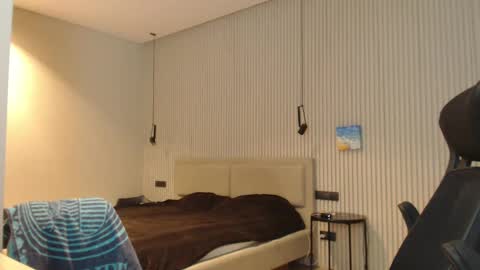 DeAlex online show from December 7, 10:34 am