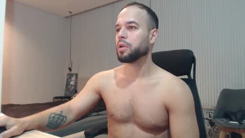 DeAlex online show from November 1, 9:35 am