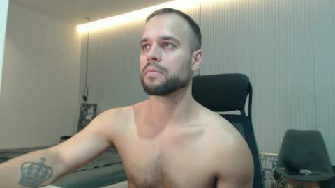 DeAlex online show from October 5, 1:59 pm