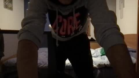 lucas online show from December 25, 4:33 am