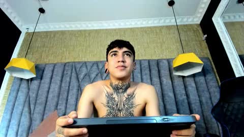 SantiAbader online show from October 21, 11:46 am