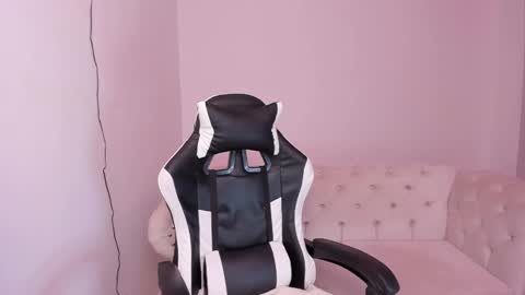 santiago_huntt online show from March 6, 8:48 pm