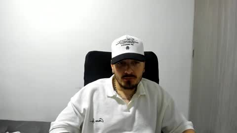 santiduque11 online show from October 13, 8:53 am