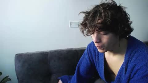 Snapshot of santii_rose chatting on December 10, 1:55 pm Santii online show from December 10, 1:55 pm