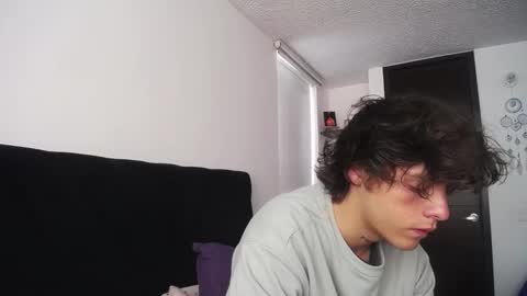 Snapshot of santii_rose chatting on December 2, 4:40 pm Santii online show from December 2, 4:40 pm