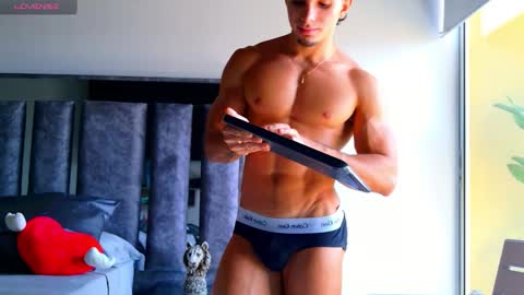 Santiago Seans online show from February 11, 3:17 pm