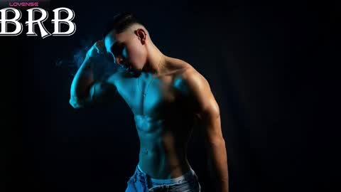 Santiago Seans online show from November 18, 2:32 pm