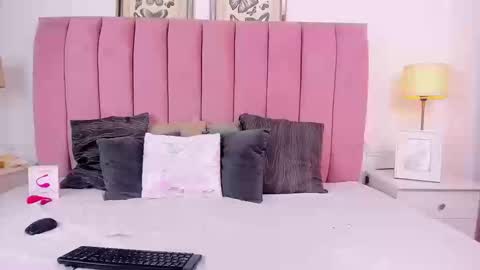 Santiago Carrington online show from March 4, 7:54 pm