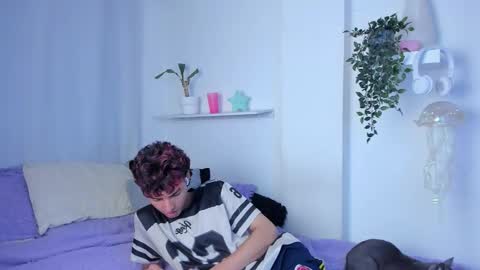 kitty online show from February 28, 2:43 am