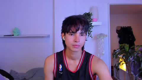kitty online show from June 9, 2:46 am