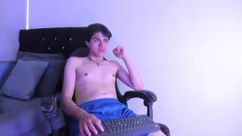 santy myles online show from September 16, 2:40 pm