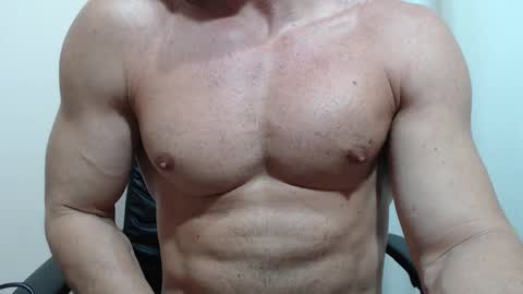 saradorj92 online show from February 5, 2:40 am