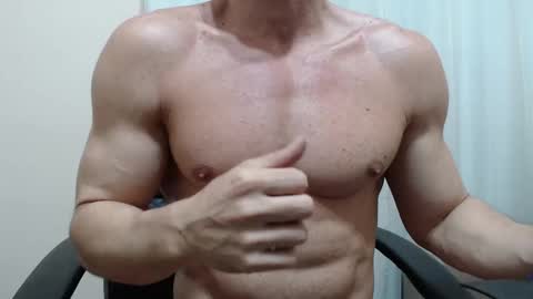 saradorj92 online show from September 13, 7:09 am