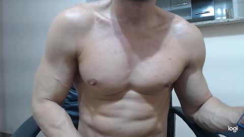 saradorj92 online show from December 16, 4:34 am