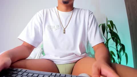     online show from December 23, 6:44 am