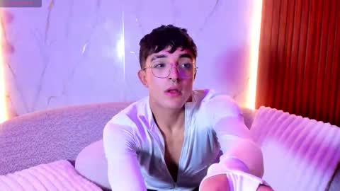 Sayron online show from November 12, 1:06 pm