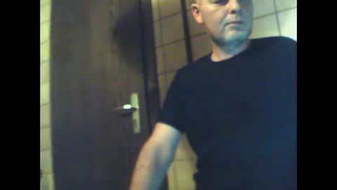 schnibschnab online show from November 15, 2:24 am