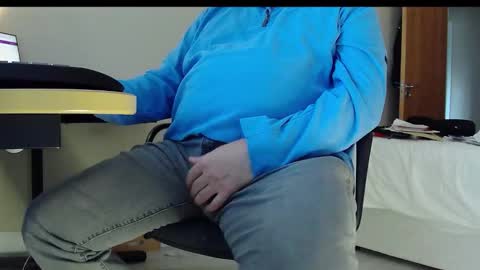 Snapshot of schwanz2023 chatting on October 28, 10:18 am Mick online show from October 28, 10:18 am