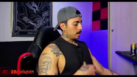 Alejandro help me to reach 200 thumps up online show from December 18, 1:12 am