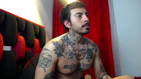 Alejandro help me to reach 200 thumps up online show from April 10, 10:44 am