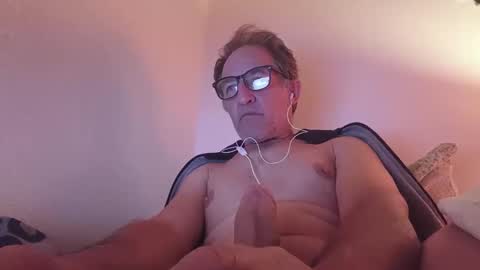 scotchwhieskie online show from May 28, 11:03 pm