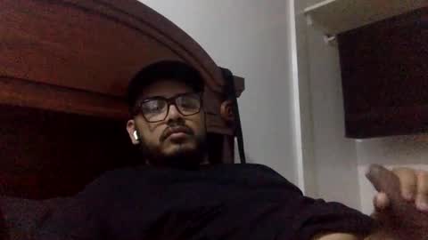scrwedup_jux online show from May 8, 7:42 am