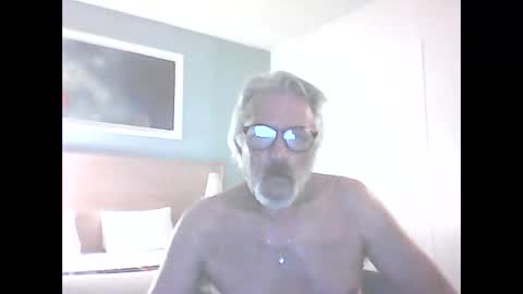 seantheflyer online show from September 8, 8:30 pm