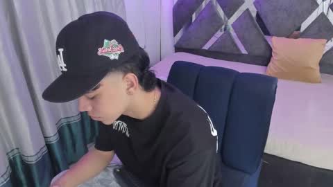 sebas_pretty7 online show from March 24, 12:32 pm