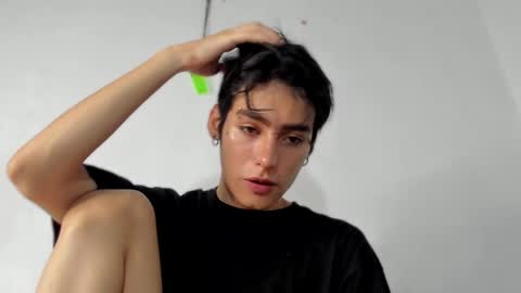 sebastian online show from December 4, 3:26 am