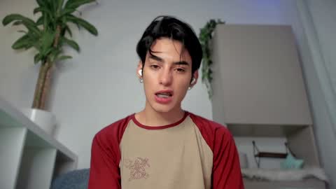 sebastian online show from January 5, 2:49 am