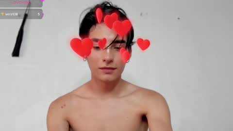 sebastian online show from December 15, 7:42 pm