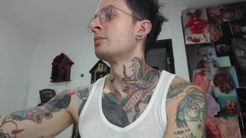 Snapshot of sebasbigdick_ chatting on February 24, 3:02 am spityio instagram online show from February 24, 3:02 am