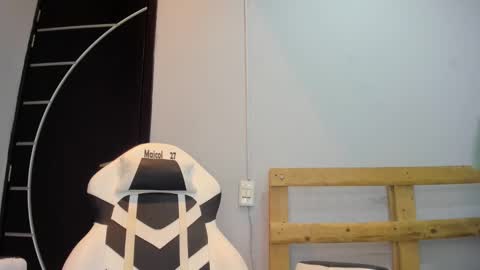 sebastian 0422 online show from January 3, 11:23 pm