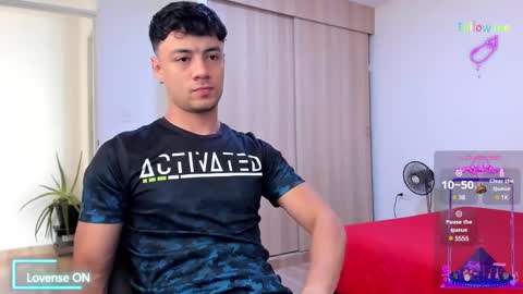 Snapshot of sebastian_dash chatting on December 24, 6:50 pm SEBAS  online show from December 24, 6:50 pm