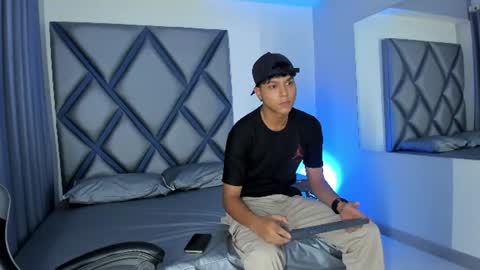 sebastiann_04 online show from June 23, 9:07 pm
