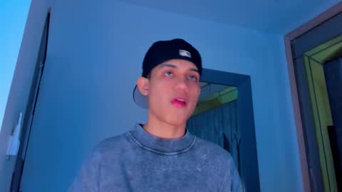 Sebastian online show from November 6, 4:04 am