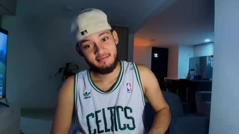 Snapshot of sebolaz chatting on October 1, 5:11 am ryan miller online show from October 1, 5:11 am