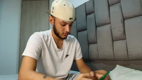 Snapshot of sebolaz chatting on March 11, 1:37 am ryan miller online show from March 11, 1:37 am