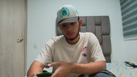 Snapshot of sebolaz chatting on February 8, 3:30 am ryan miller online show from February 8, 3:30 am