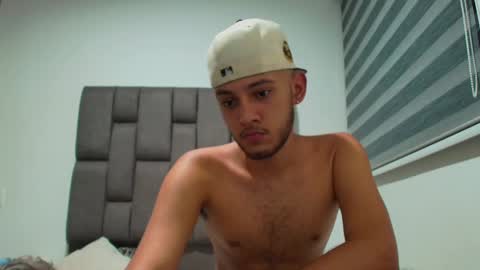 Snapshot of sebolaz chatting on February 21, 5:02 am ryan miller online show from February 21, 5:02 am