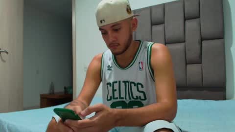 Snapshot of sebolaz chatting on February 22, 3:45 am ryan miller online show from February 22, 3:45 am