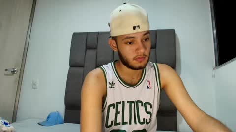 Snapshot of sebolaz chatting on March 10, 4:49 am ryan miller online show from March 10, 4:49 am