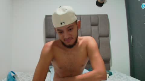 Snapshot of sebolaz chatting on December 29, 11:18 pm ryan miller online show from December 29, 11:18 pm