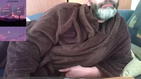 Snapshot of seewolf1000 chatting on January 3, 11:14 am seewolf1000 online show from January 3, 11:14 am