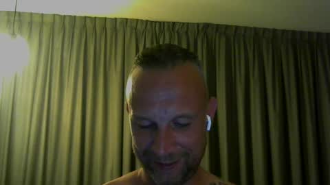 sence08 online show from June 13, 8:18 pm